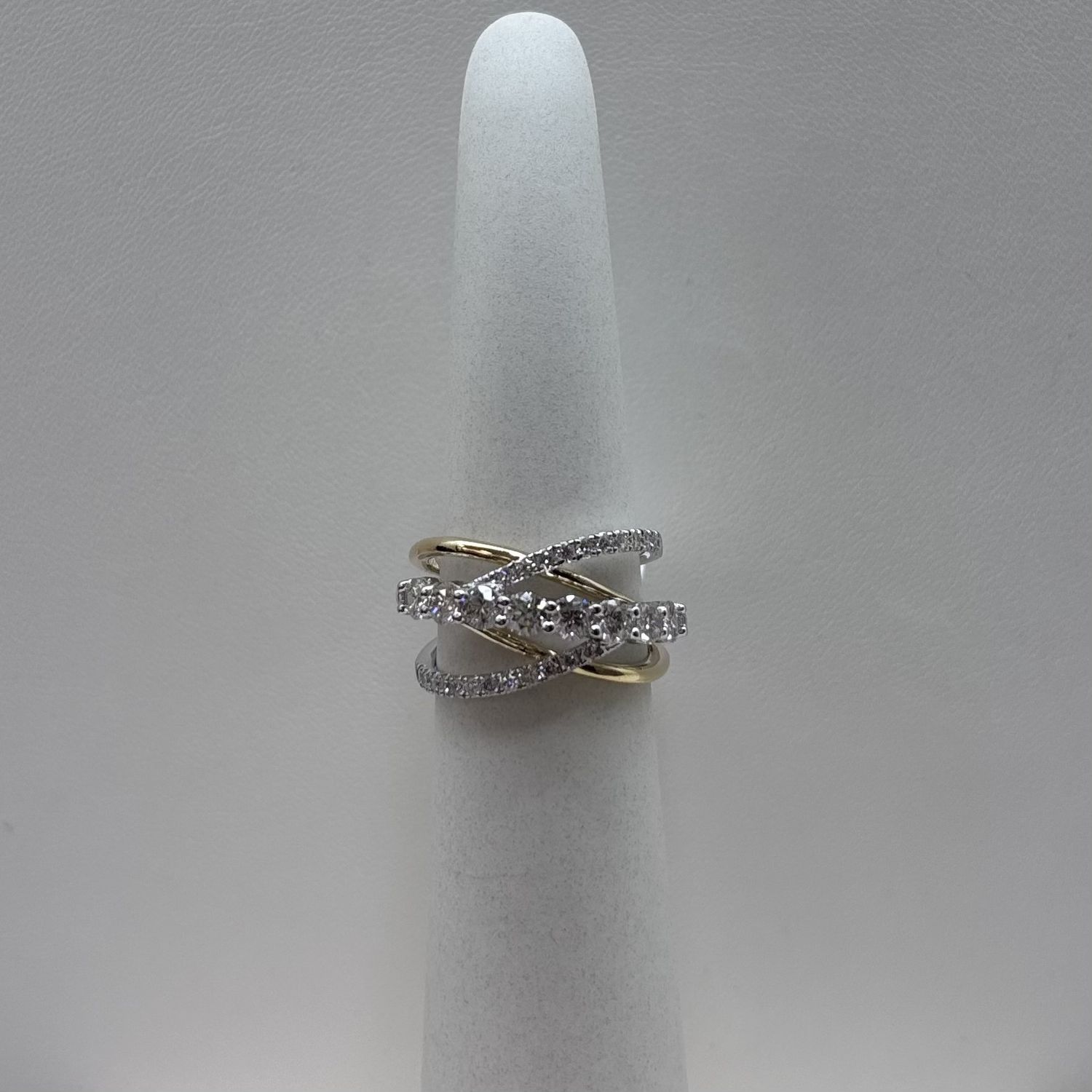 14KYW Criss Cross Diamond (1.55TDW) Ring Heera Moti