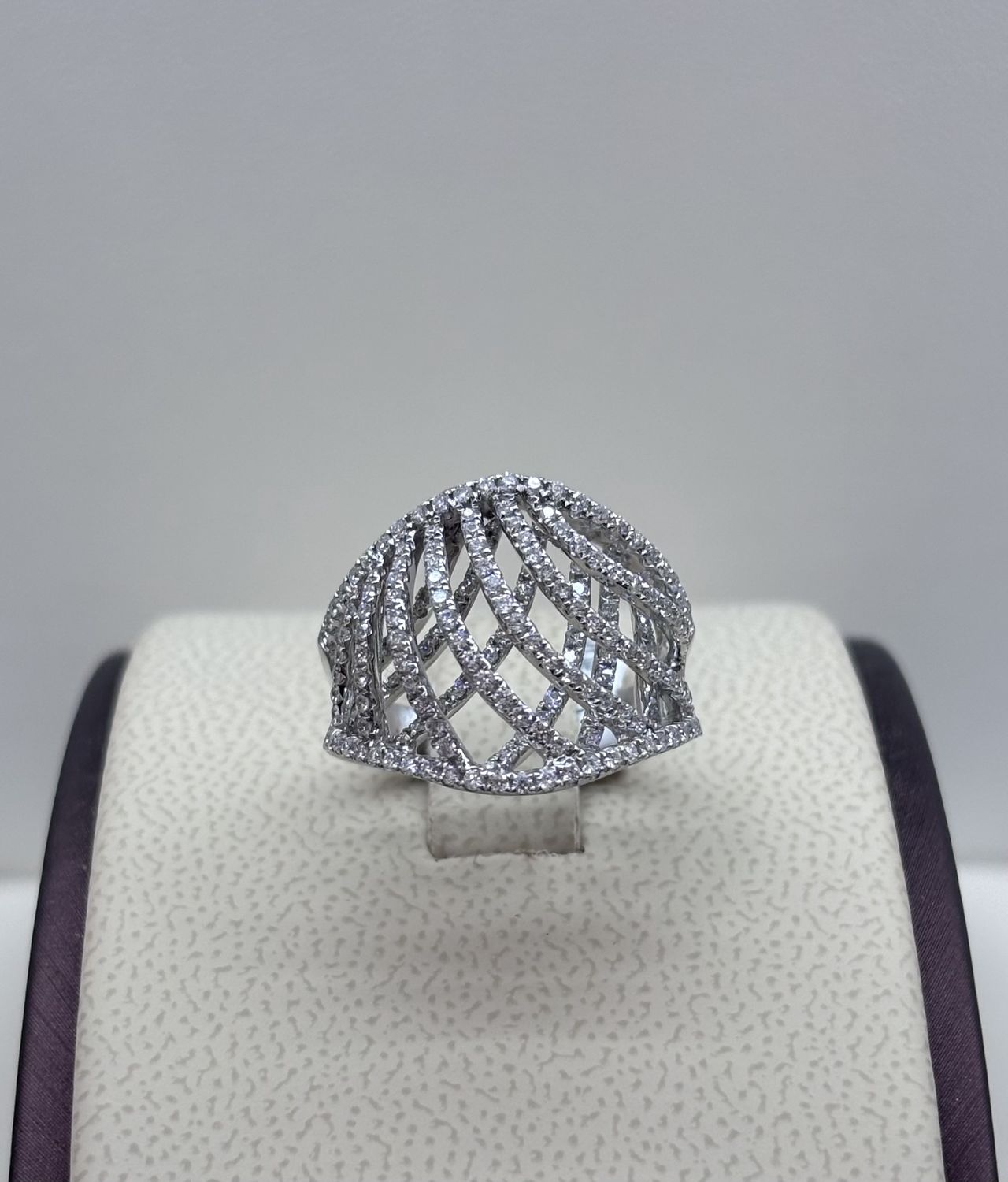 White Gold Diamond Fashion Ring