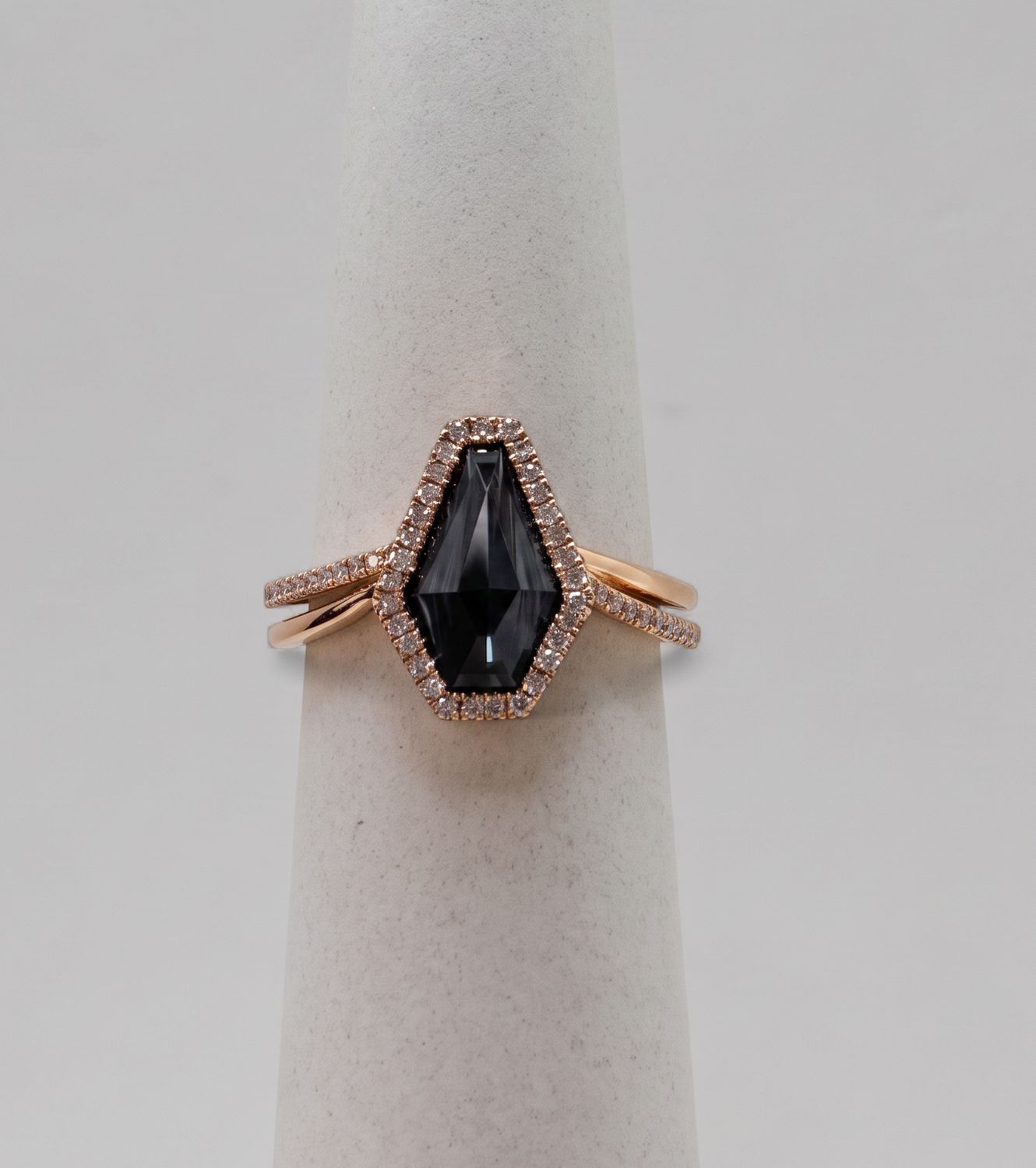 Blue Topaz &amp; Diamond Ring (2.06ct)