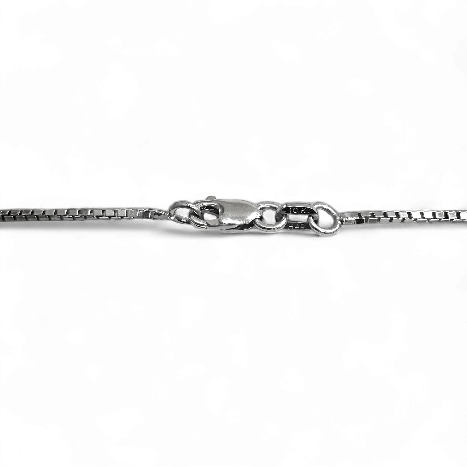 White Gold Box Chain (5.2g), Material: Lobster Claw Clasp, Size: 20 Inch