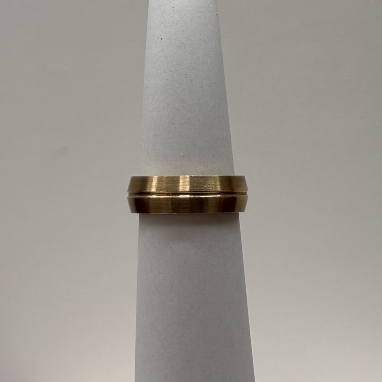 10KY Men's Designed Band (Size 6) (5.9g)