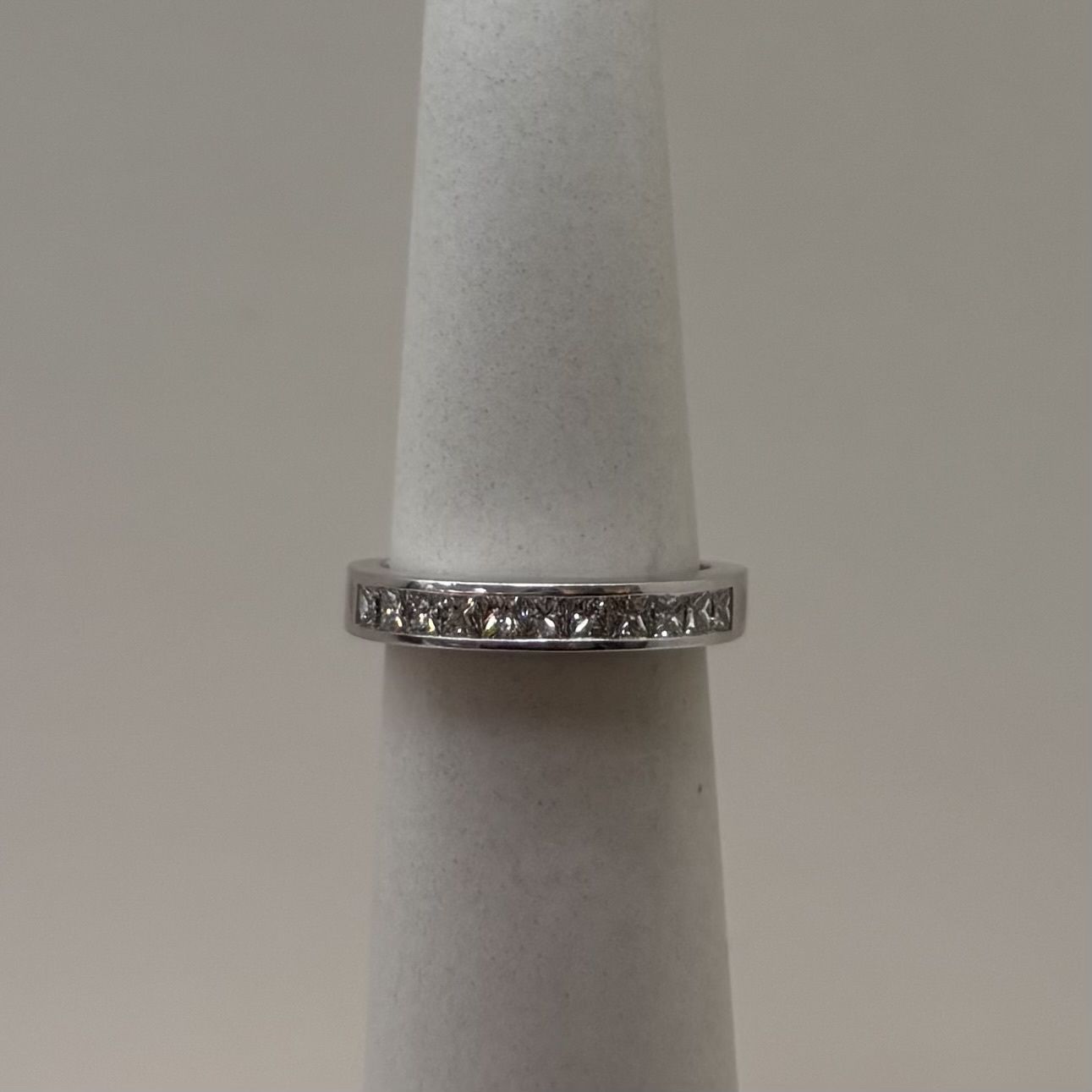 18KW Men's Diamond Princess Channel Set (0.75ct)