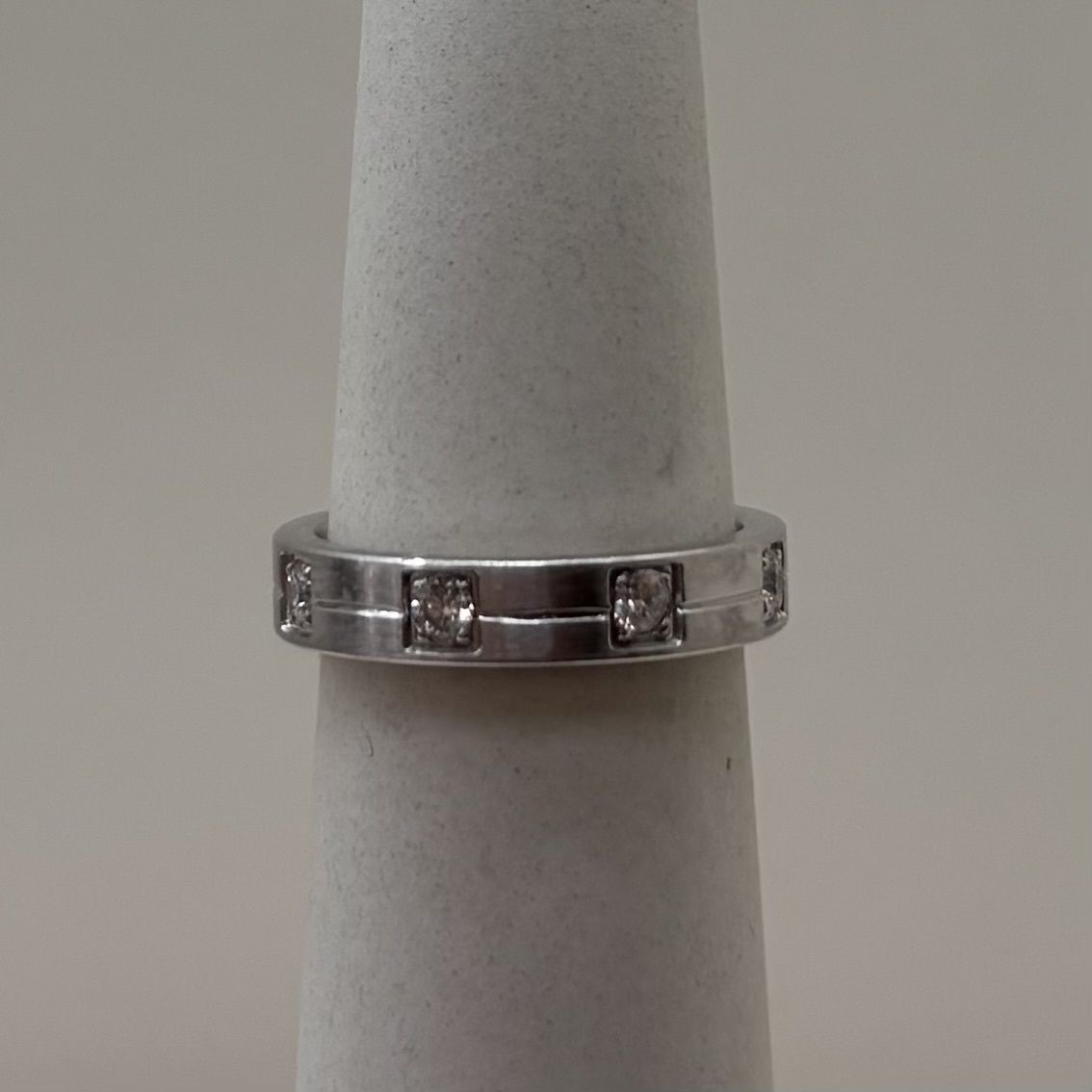 10KW Men's Diamond Band (Size 7)