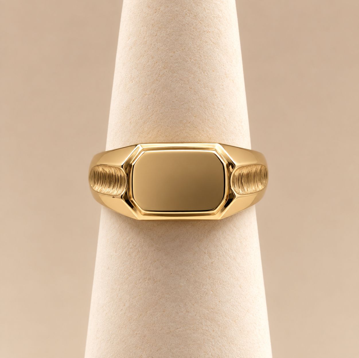 Men's Engraveable Gold Block Ring(s), Material: Oval (7.2g)