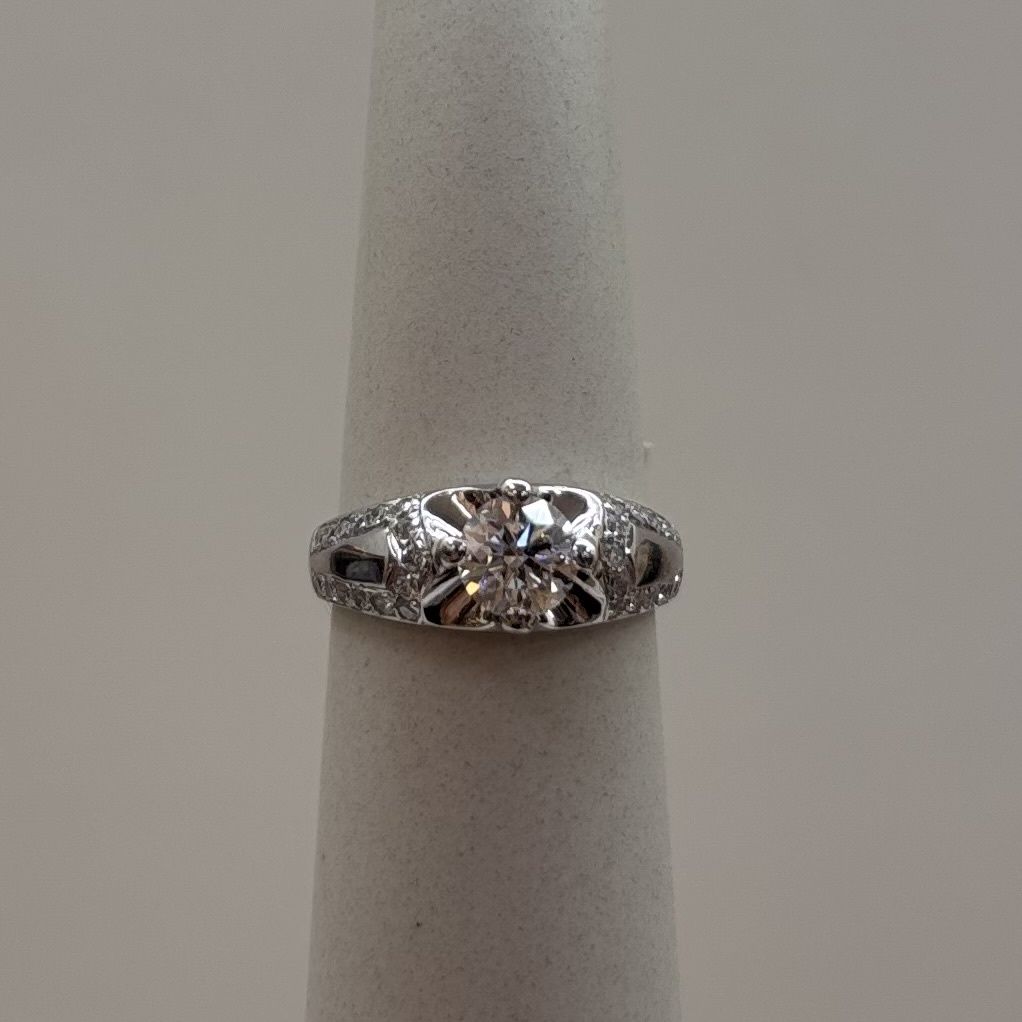 18KW LM "Josephine "30 RS w/ LC Rnd Flawless Diamond Ring