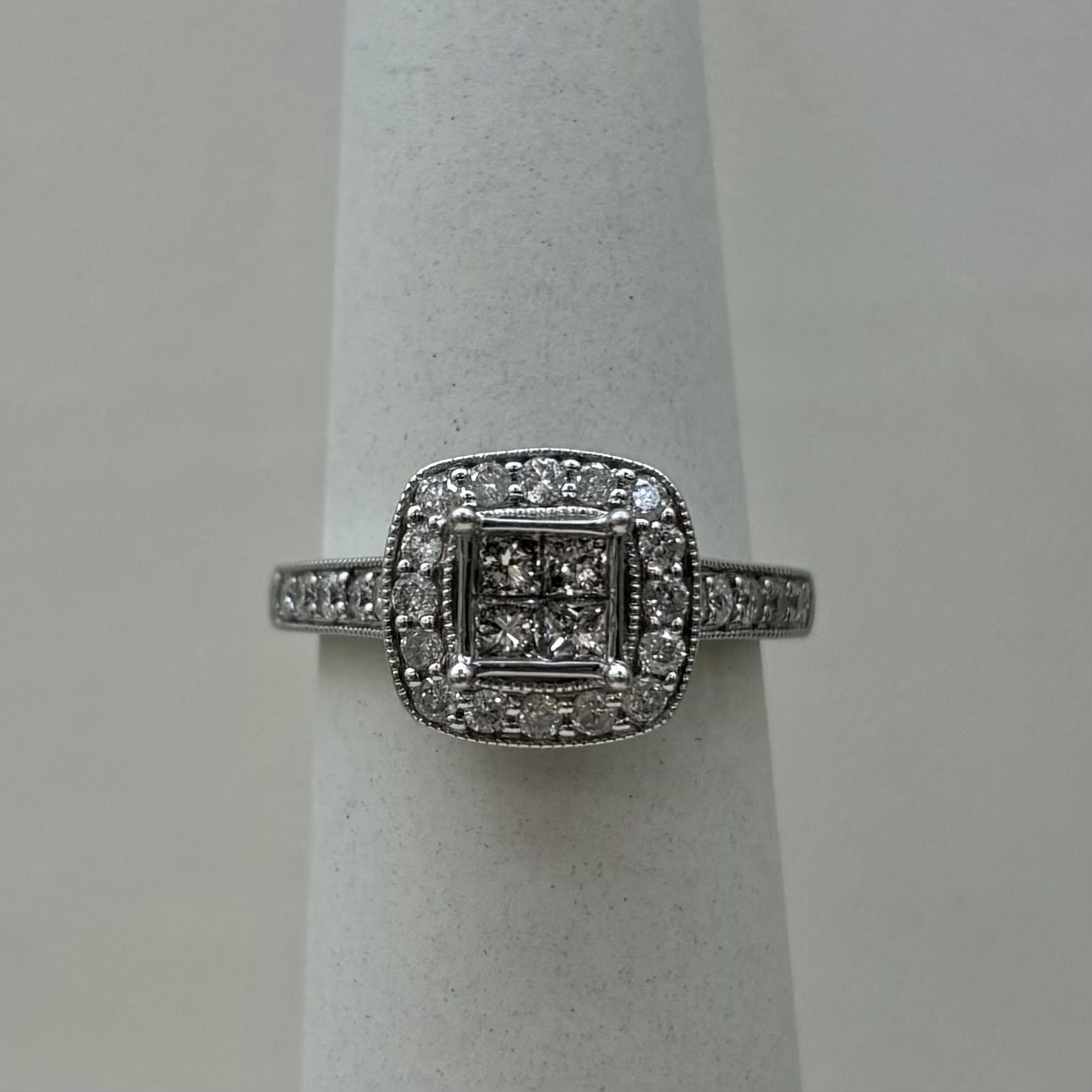 14KW Square Halo Princess Cut Diamond Ring (3.3g)