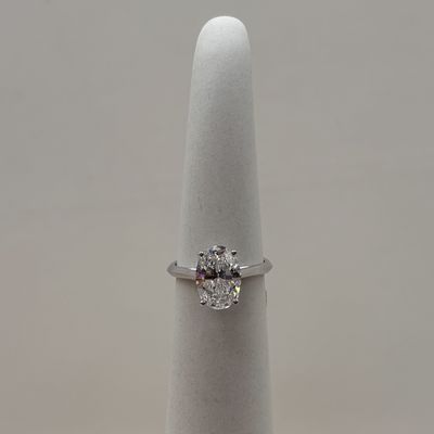 14KW 3ct Oval Diamond Solitare Ring