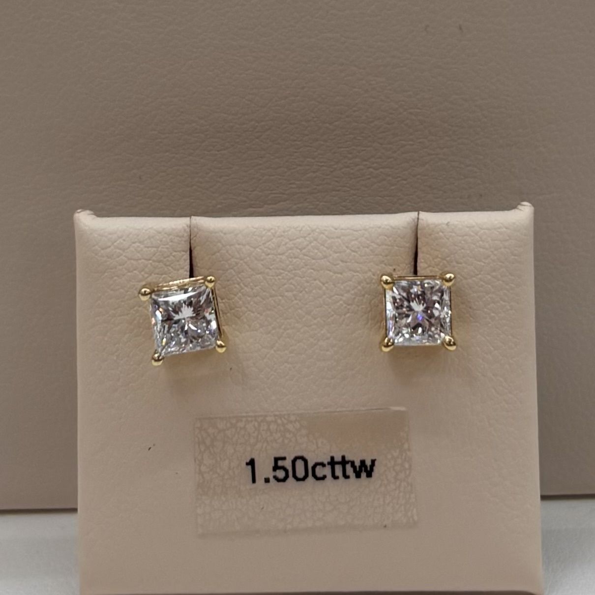 14KY 1.5ct Princess-Cut Diamond Earrings