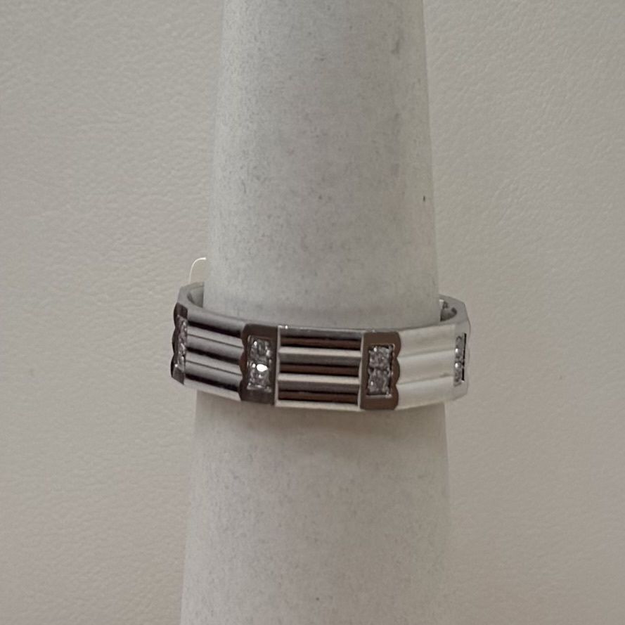 10KW Men's Unique Diamond Band (Size 10)