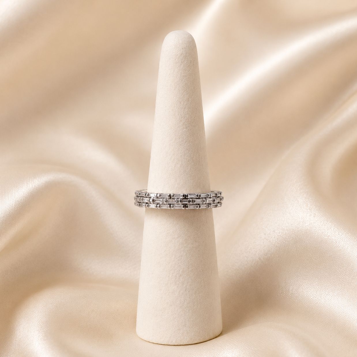 Mixed Cut Diamond White Gold Band