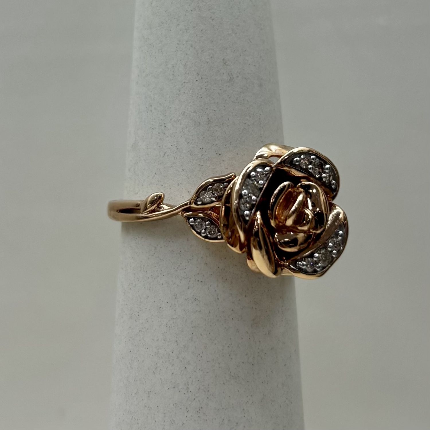 10KR "Rose" Flower Diamond Ring (3.9g)