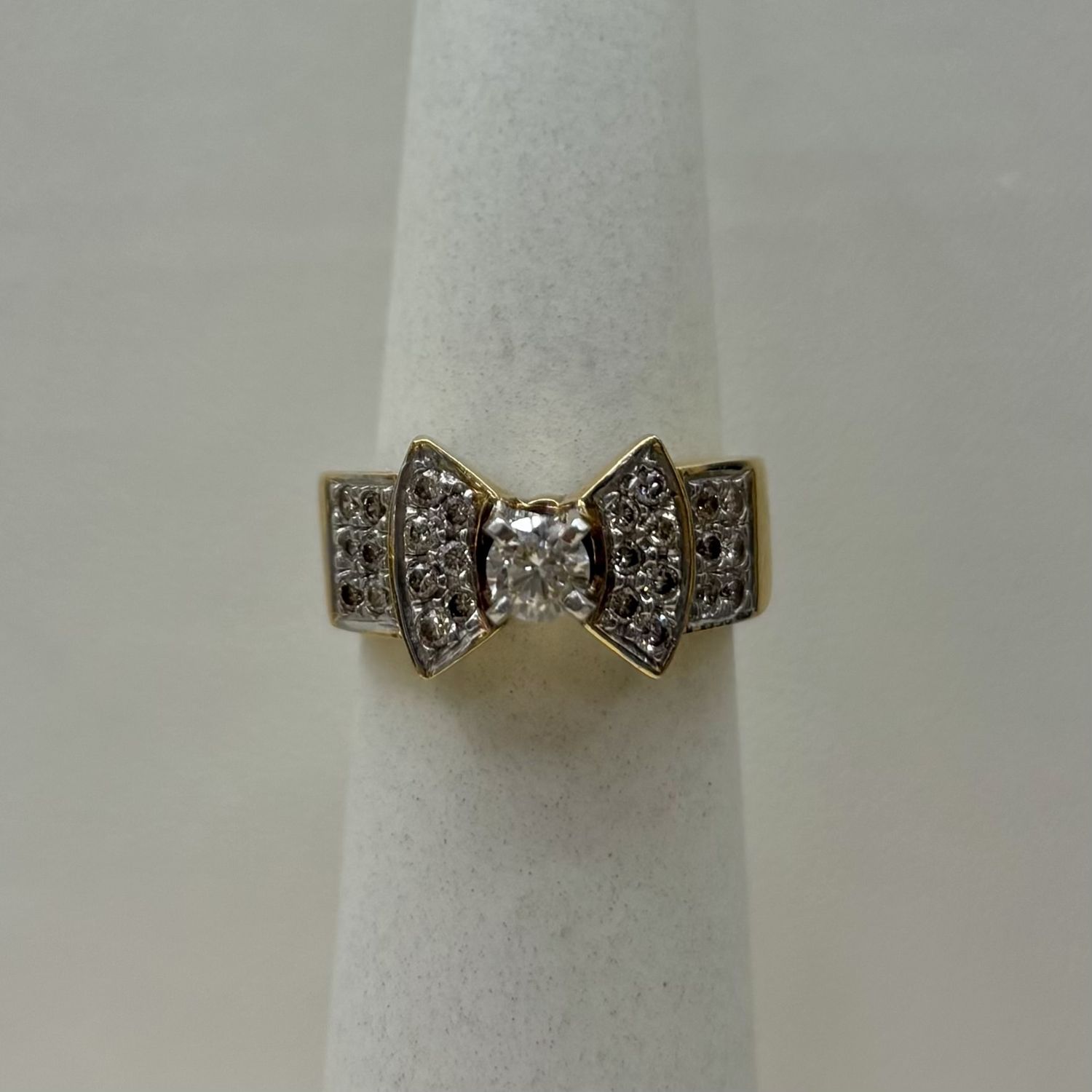 14KY Bow Diamond Ring (7.7g)