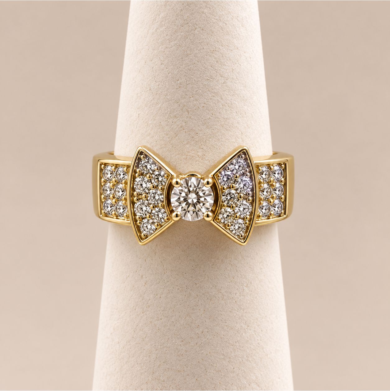 Vintage Pavé Bow Diamond Statement Band (7.7g)