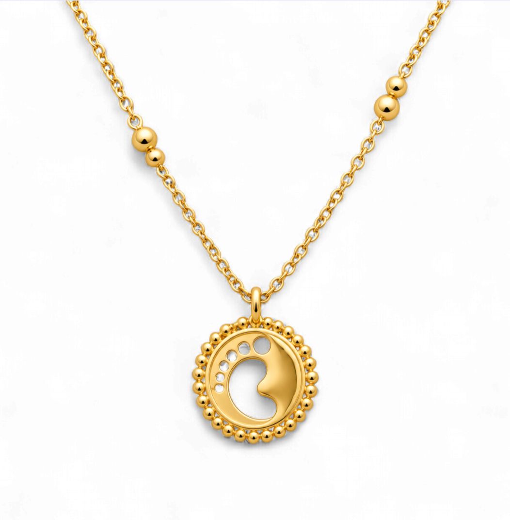 Gold Medallion Necklace-Bujukan, Material: Foot
