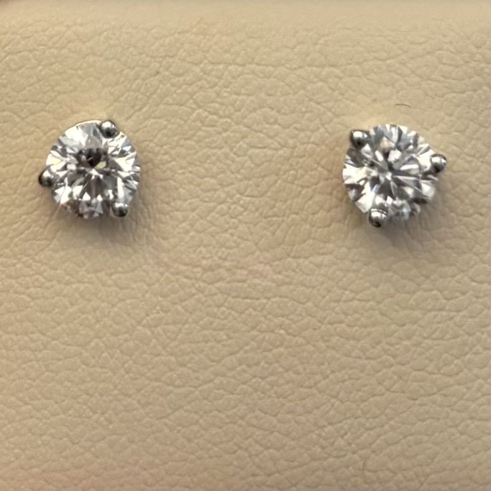 14KW Lab Diamond Round Studs (1ct)