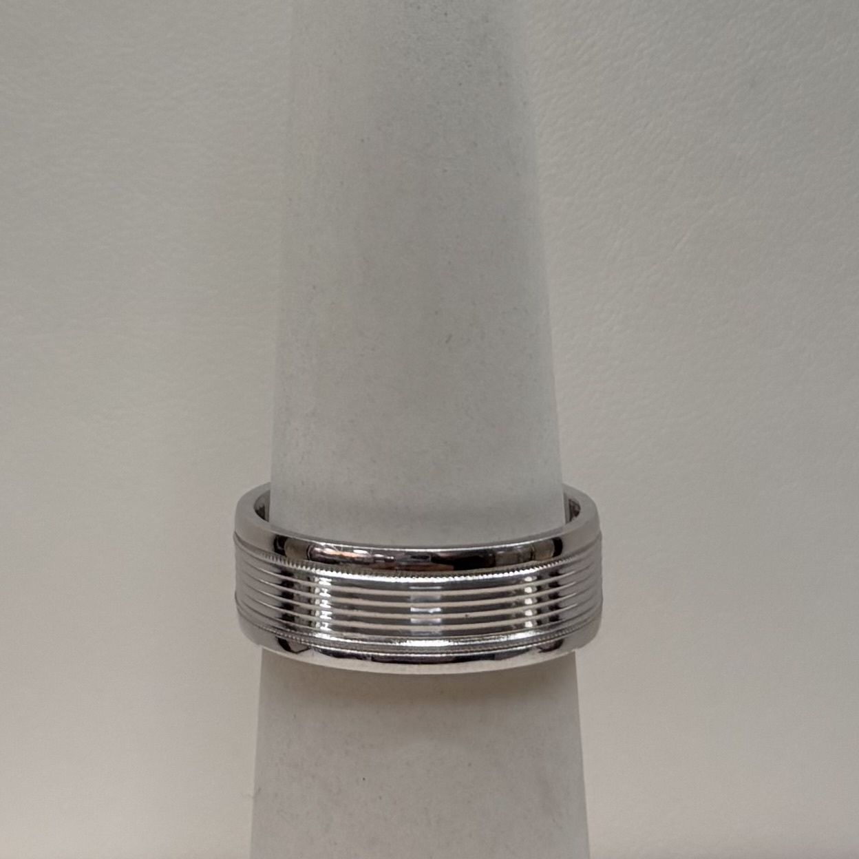 10KW Men's Designed Band (Size 10/10.1g)