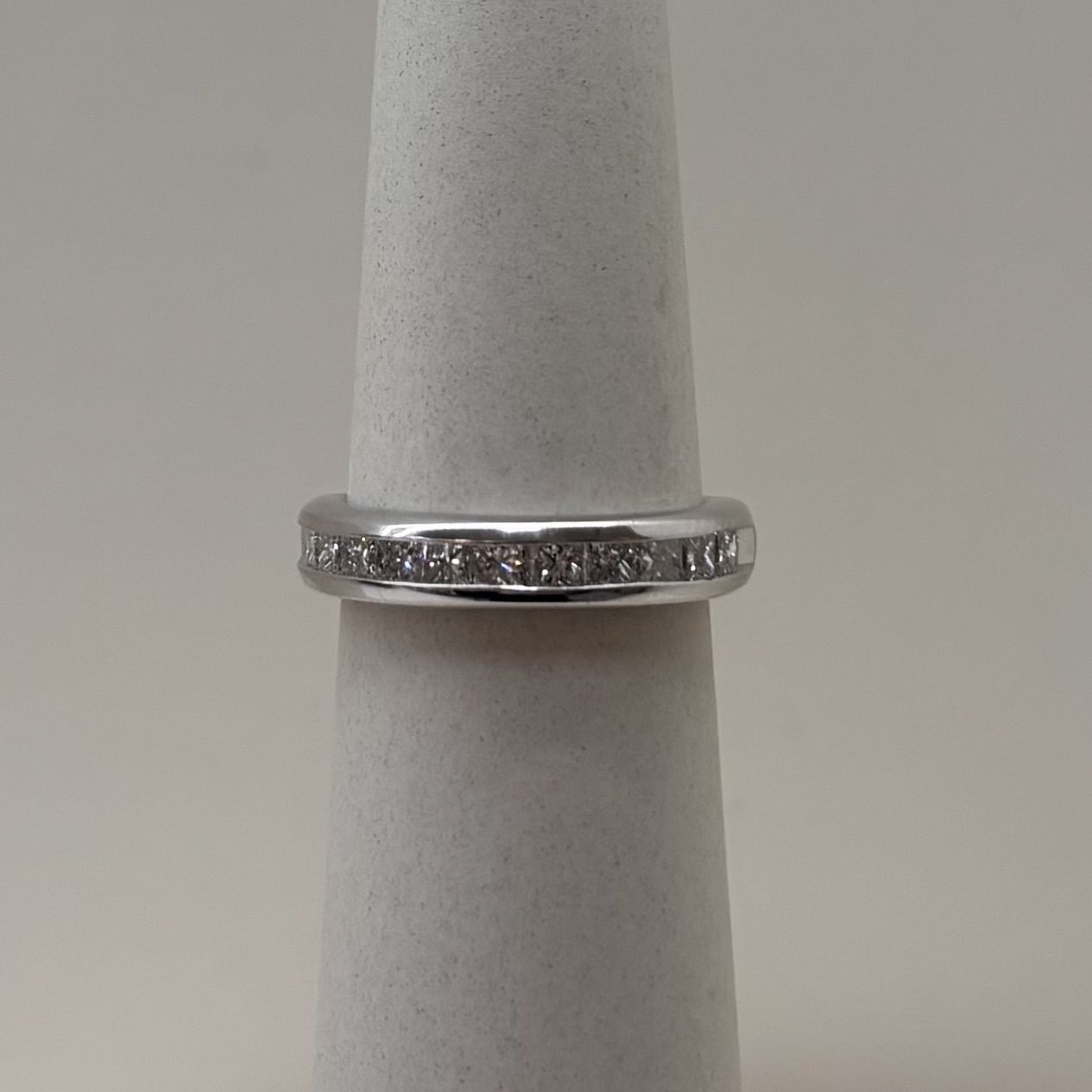 14KW Men's Princess Cut Diamond Band (1ct)