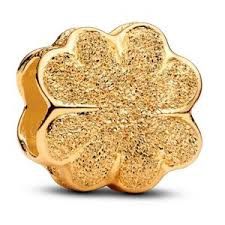 Textured Clover Mini Charm - 764047C00