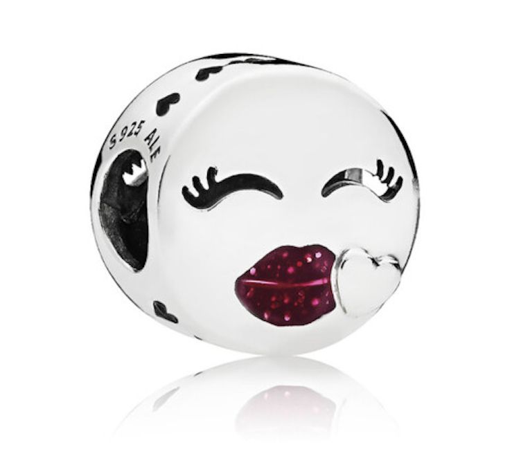 Emoticon Kiss Charm - 796561EN152