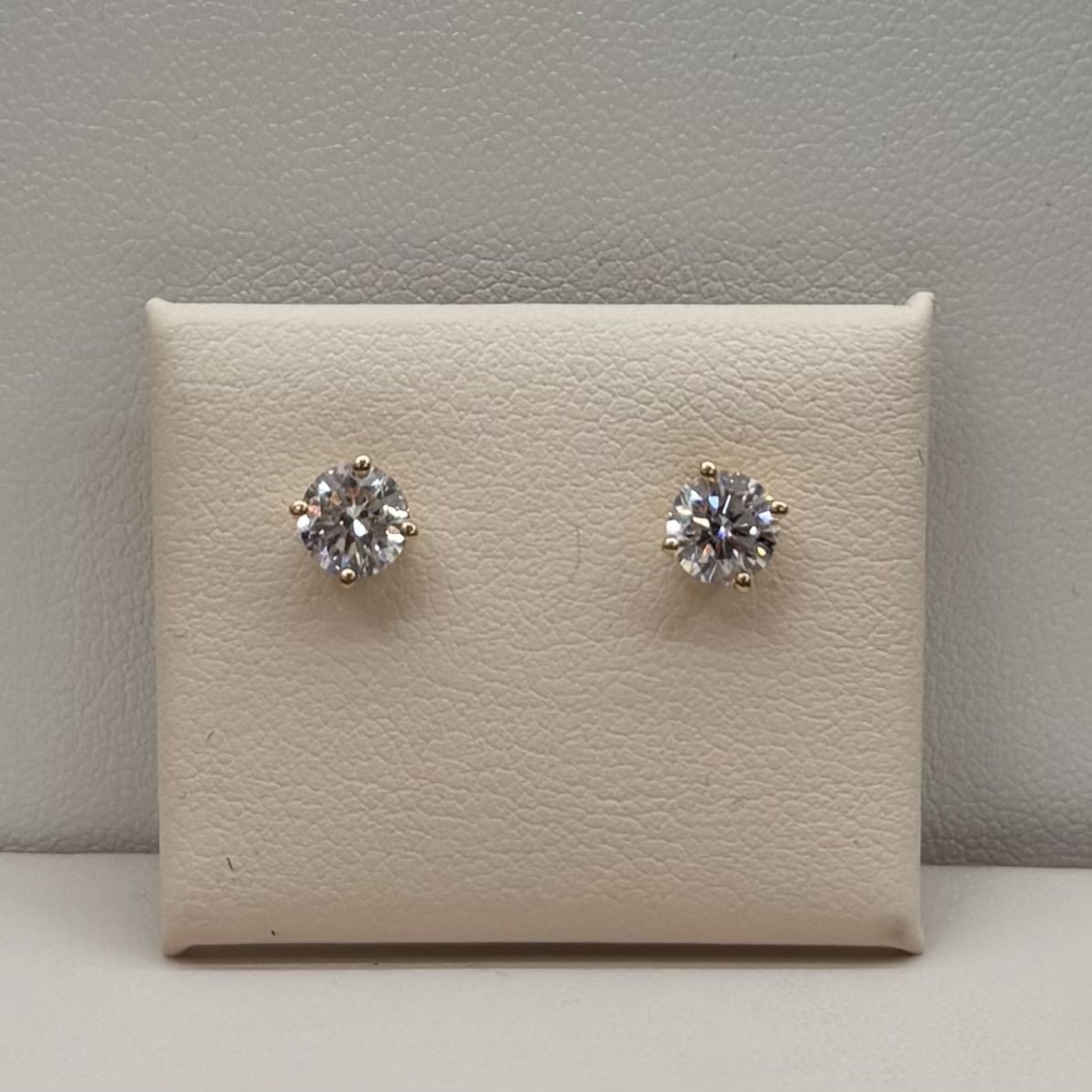 14KY 1ct Solitare Oval-Cut Studs