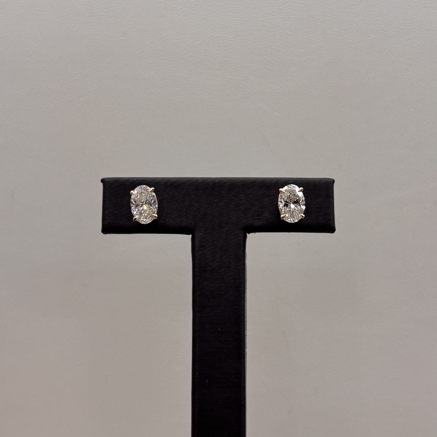 14KY 2.15tdw Oval Stud Earrings