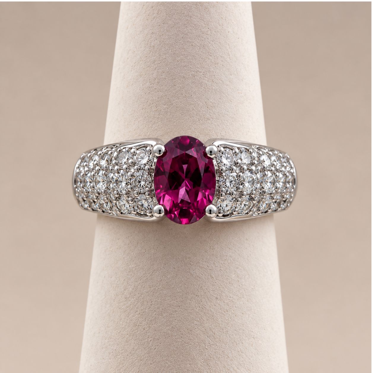 Oval-Cut Rhodolite Diamond Ring (5.4g)