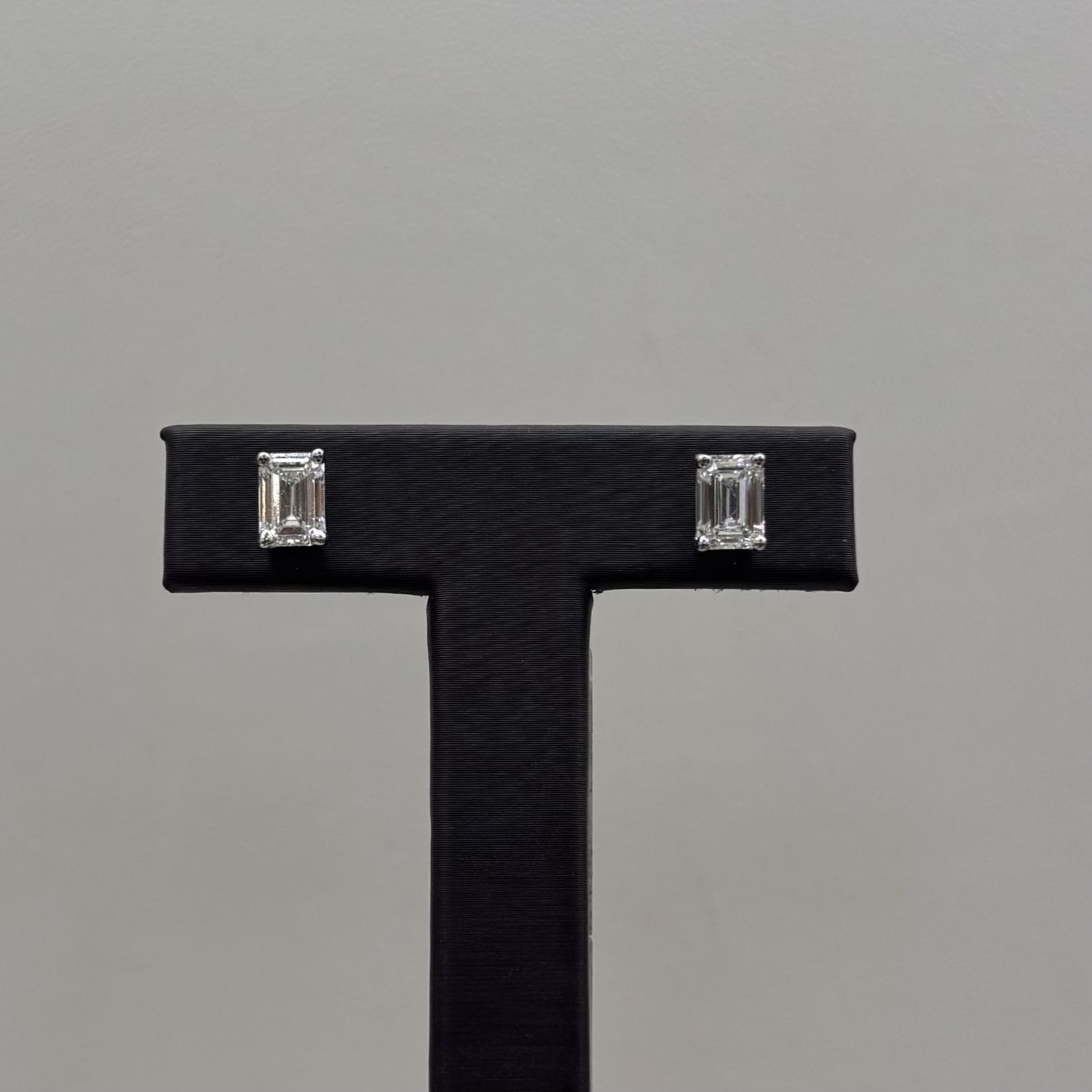 14KW 2tdw Emerald Stud Earrings