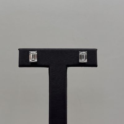14KW 2tdw Emerald Stud Earrings