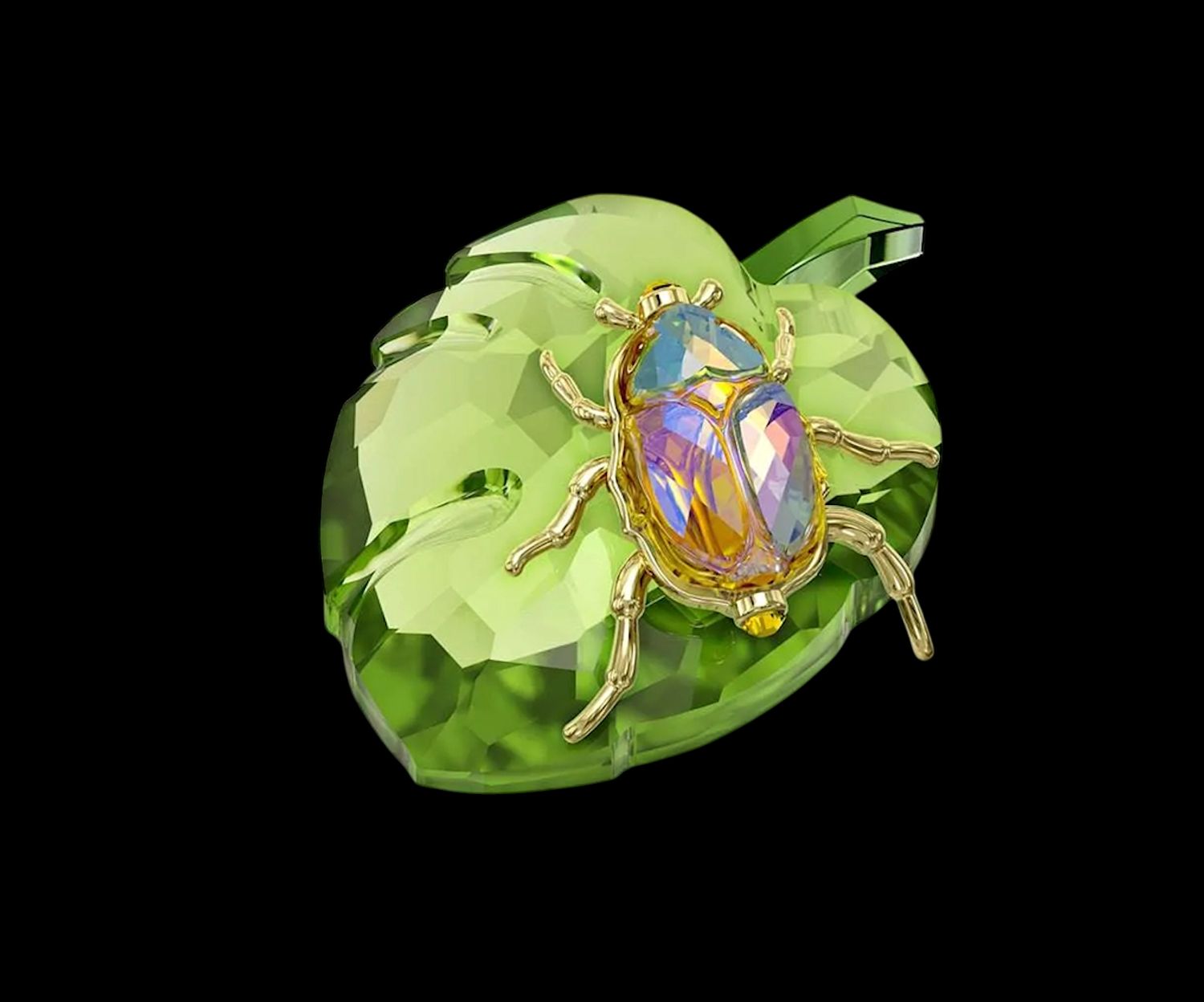 SCS Beetle On Leaf, Green-5668764