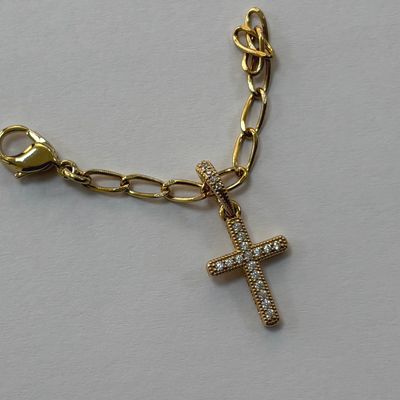 Sparkling Cross Pendant-359521C01