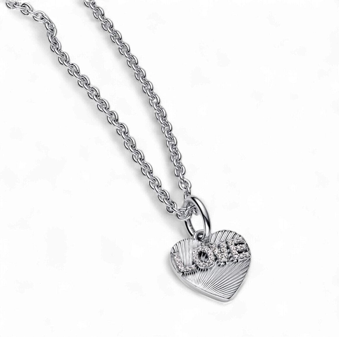Engravable Love Heart Jewellery Gift Set-B802528