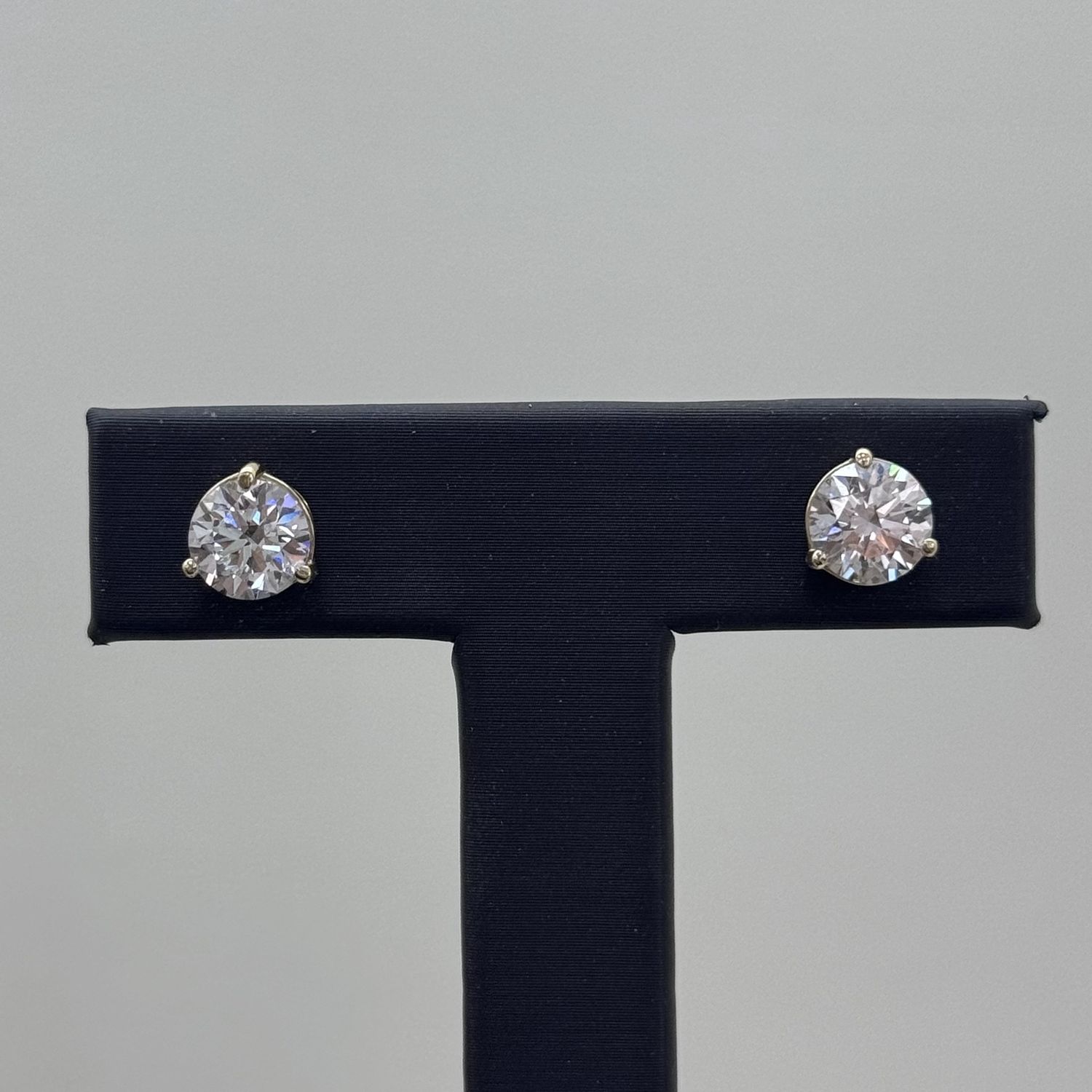 L-Dia 0.75ct Rnd Stud YG