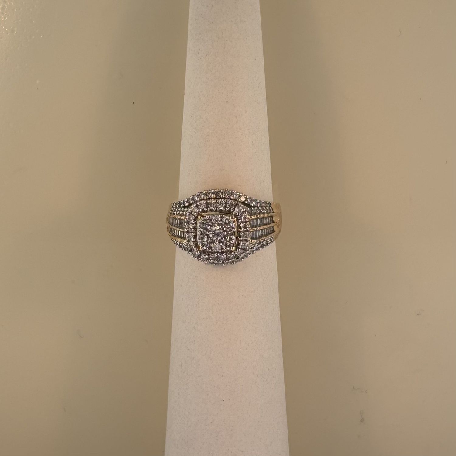 10KYW &amp; 1CT  Square Diamond Ladies Cocktail Ring