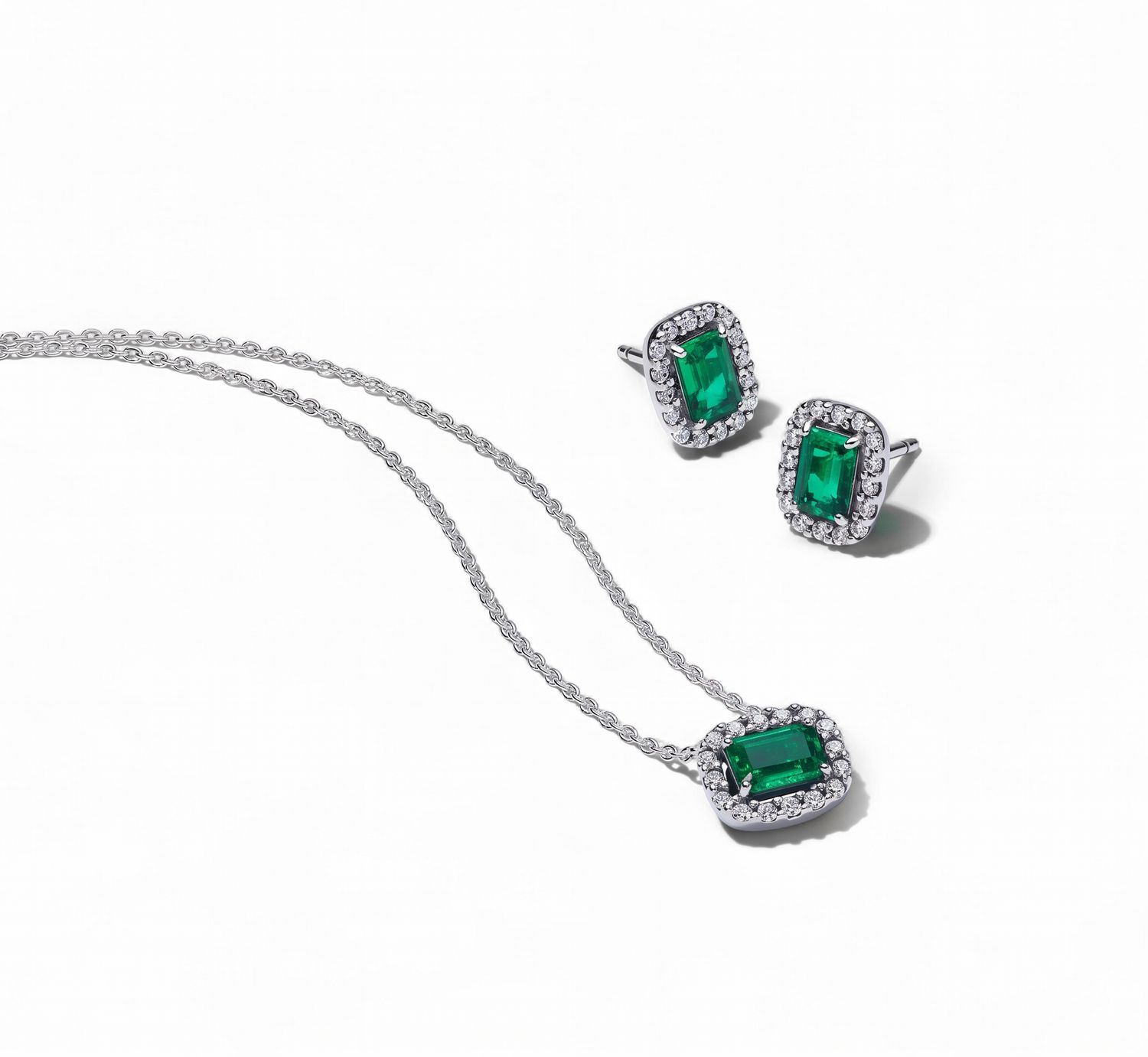 Sparkling Green Halo Jewelry Gift Set - B802732