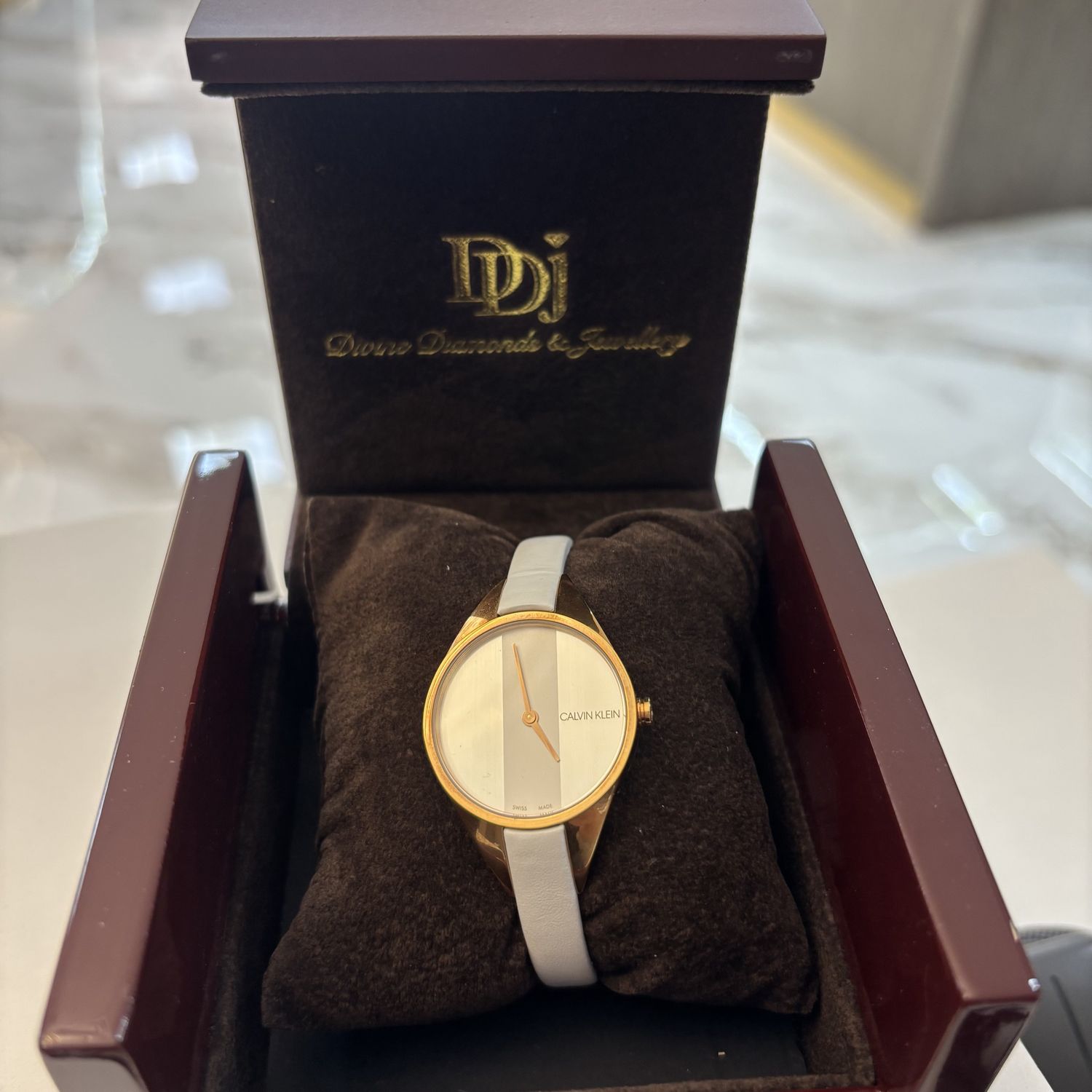 CK Plain Face Watches (50% OFF), Color: WG