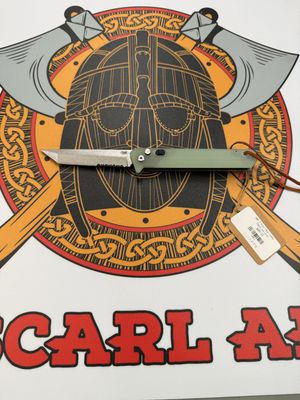 Hellcat Gen 2 Auto Clear Folder Tanto Serrated