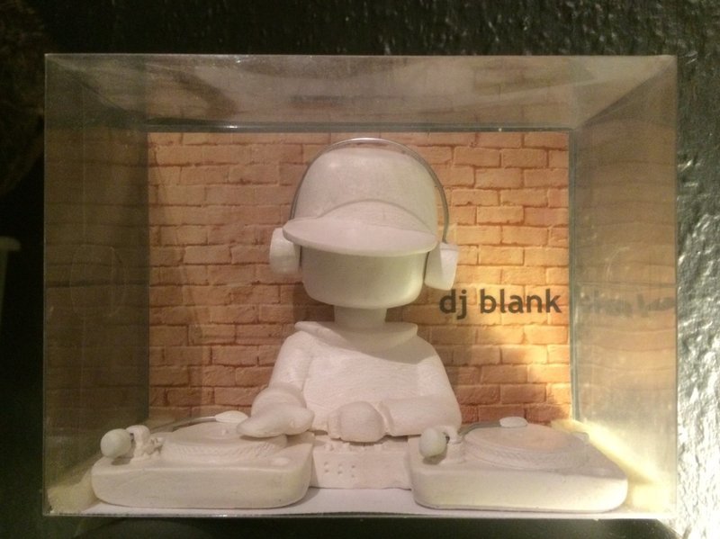 DJ Blank nodding model