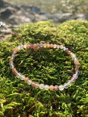 Bracelet mixte améthyste-pierre du soleil - quartz rose  4-5mm facetté