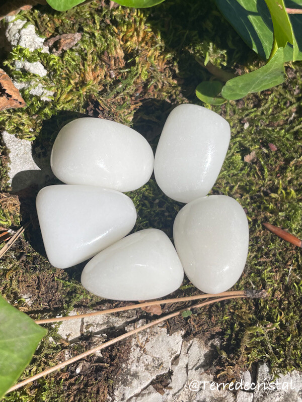 Jade blanc roulé