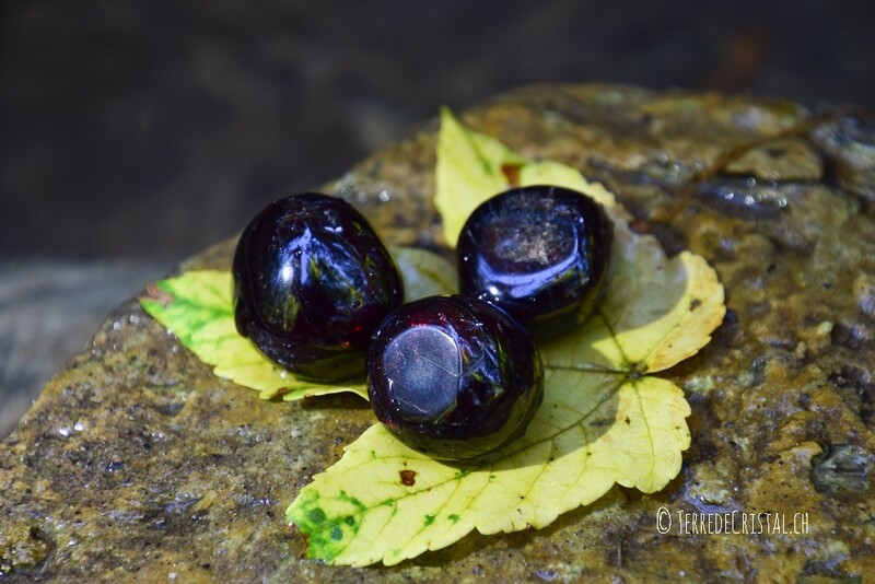 Grenat rouge roulé