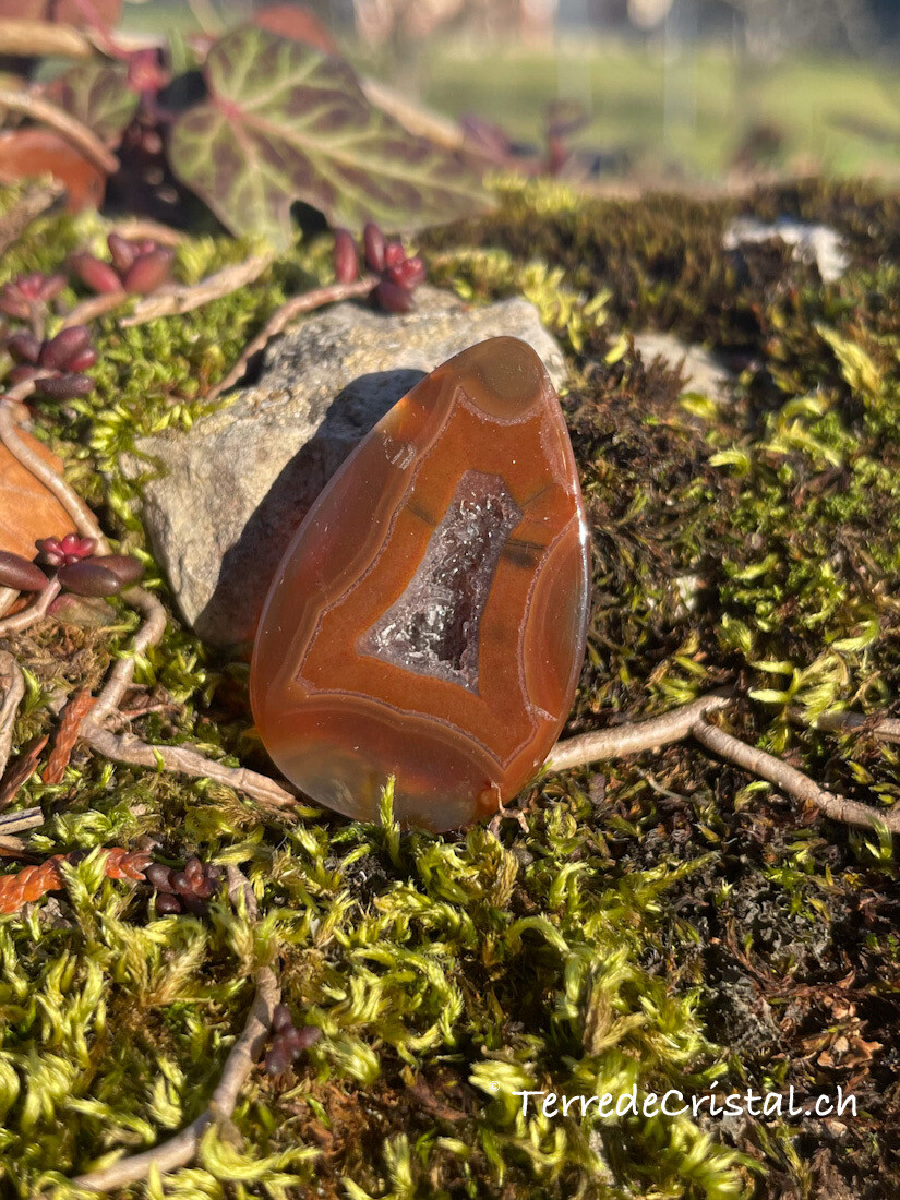 Agate percée