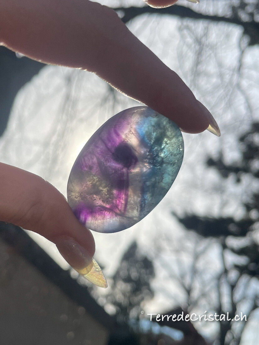 Fluorite arc-en-ciel plate grande