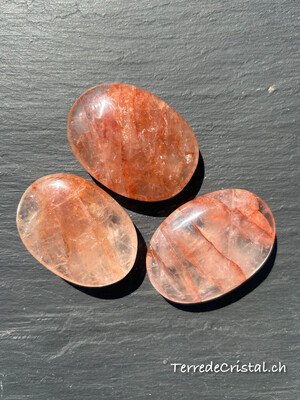 Galet en Quartz hématoïde rouge