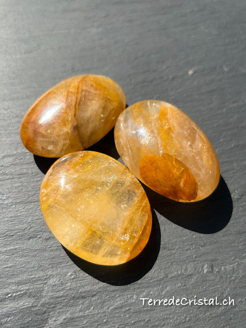 Galet en Quartz hématoïde jaune