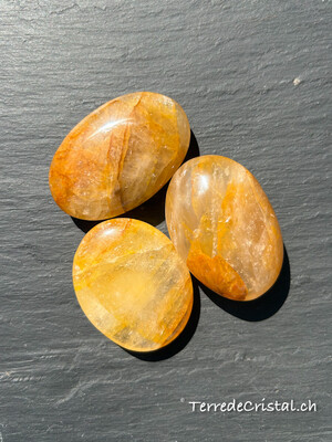 Galet en Quartz hématoïde jaune