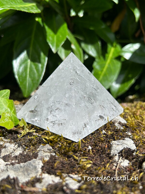 Pyramide en Cristal de roche