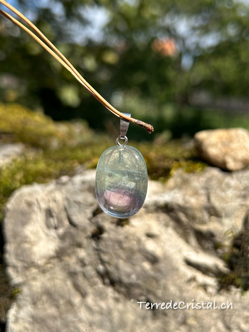 Pendentif en Fluorite arc-en-ciel