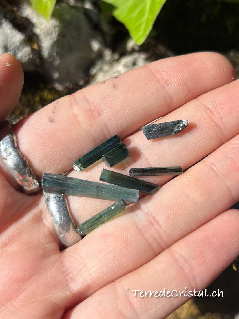 Lot de Tourmalines vertes brutes