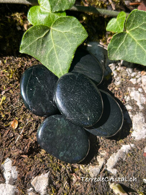 Jade noir plat