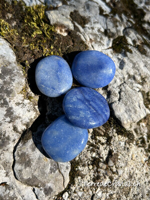 Quartz bleu plat